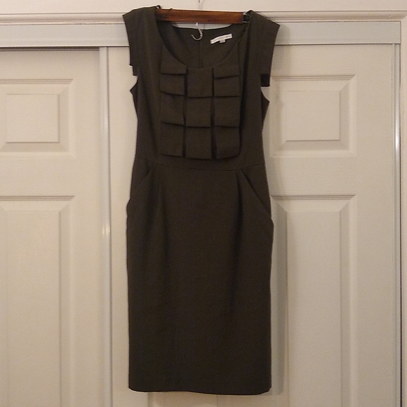 Sandra Darren Dress - Green - Size 8 - Picture 1 of 8